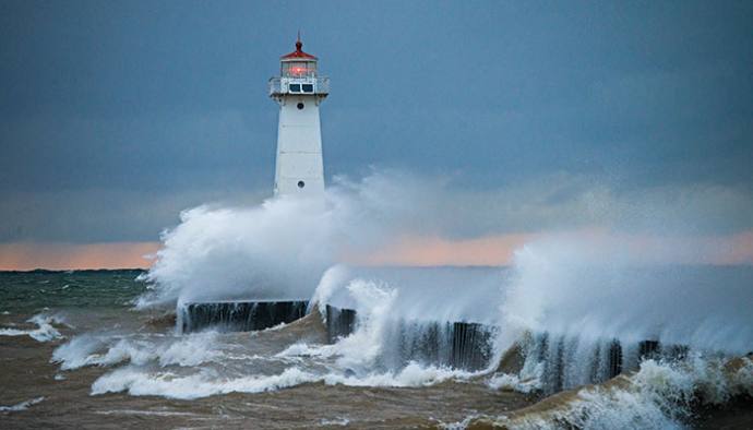 sodus-point-lighthouse-690x394