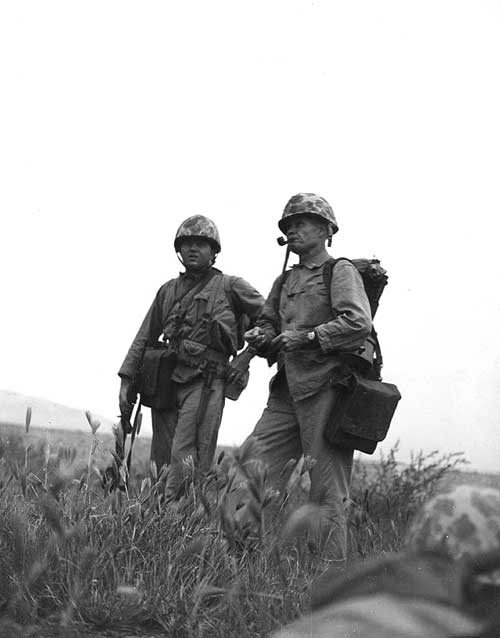 Chesty_Puller_studies_the_terrain_during_the_Korean_War1